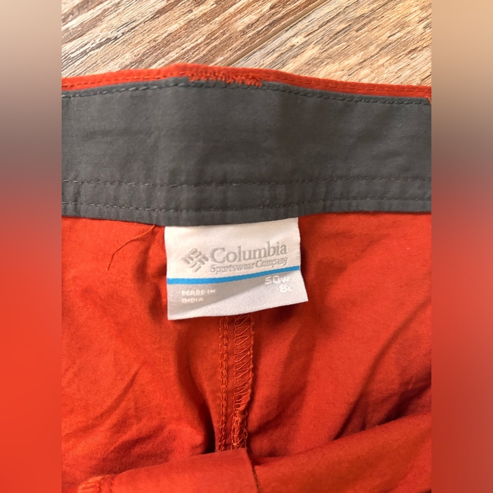 Men's Columbia Burnt Orange and Gray Flatfront shorts 😎 - Picture 4 of 6